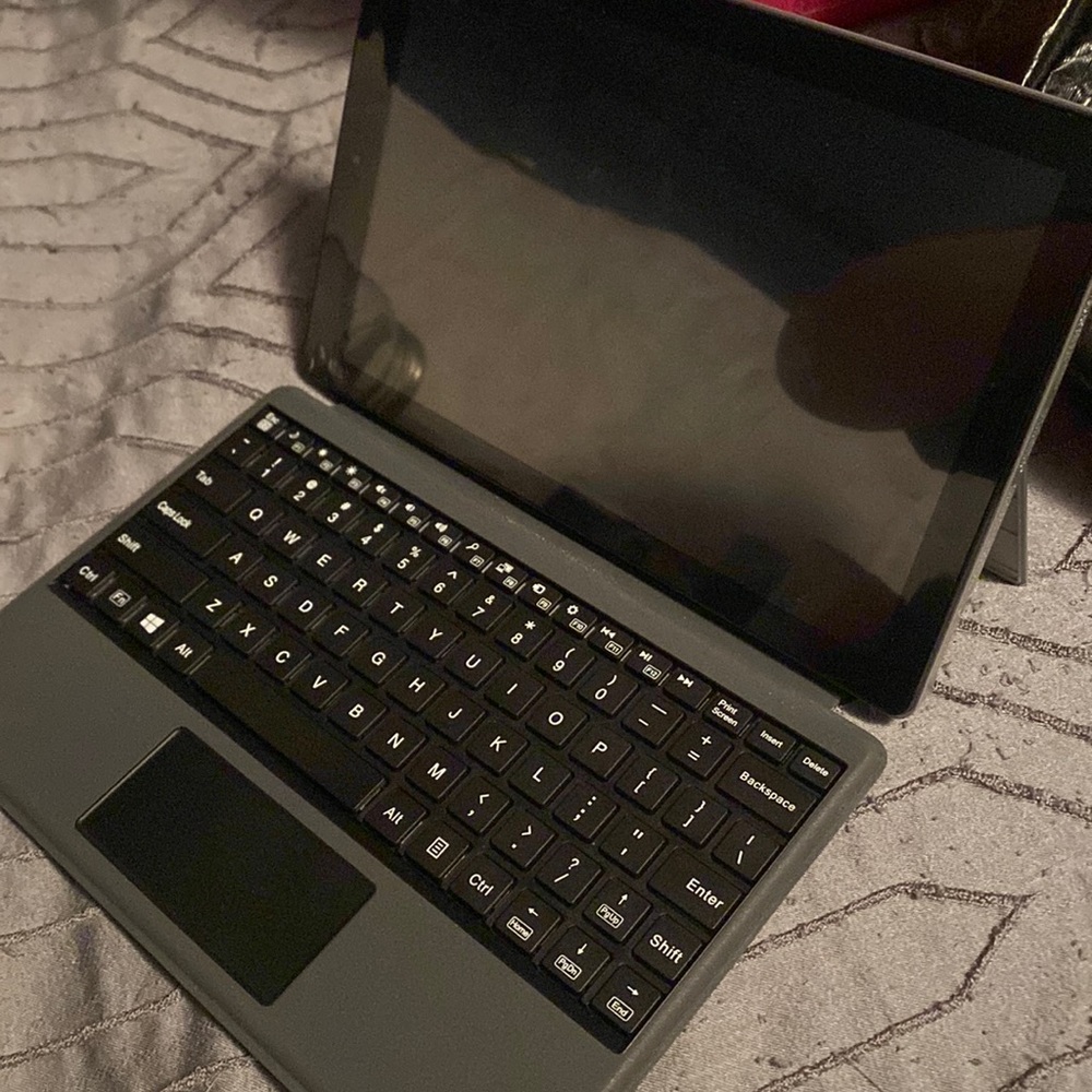 RCA computer, touch screen & reversible